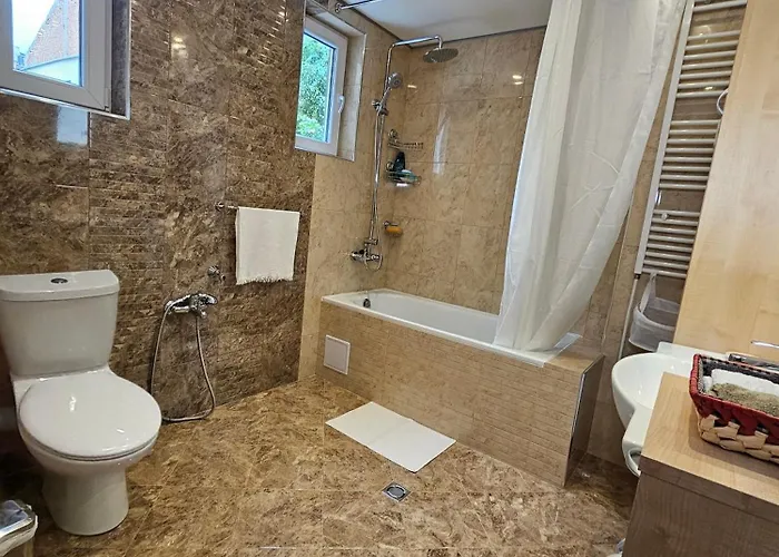 Alex Place-central * Sofia