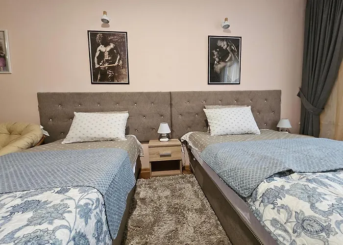 Alex Place-central * Sofia