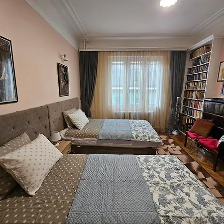 Alex Place-central * Sofia